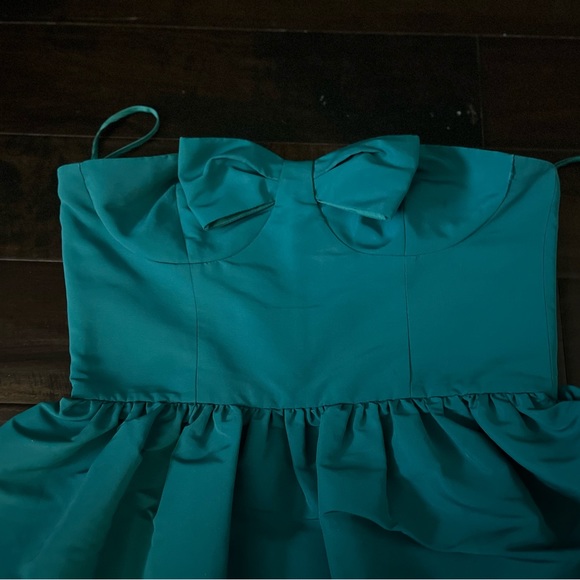 Pre own RED VALENTINO big bow teal strapless dress - Picture 3 of 7